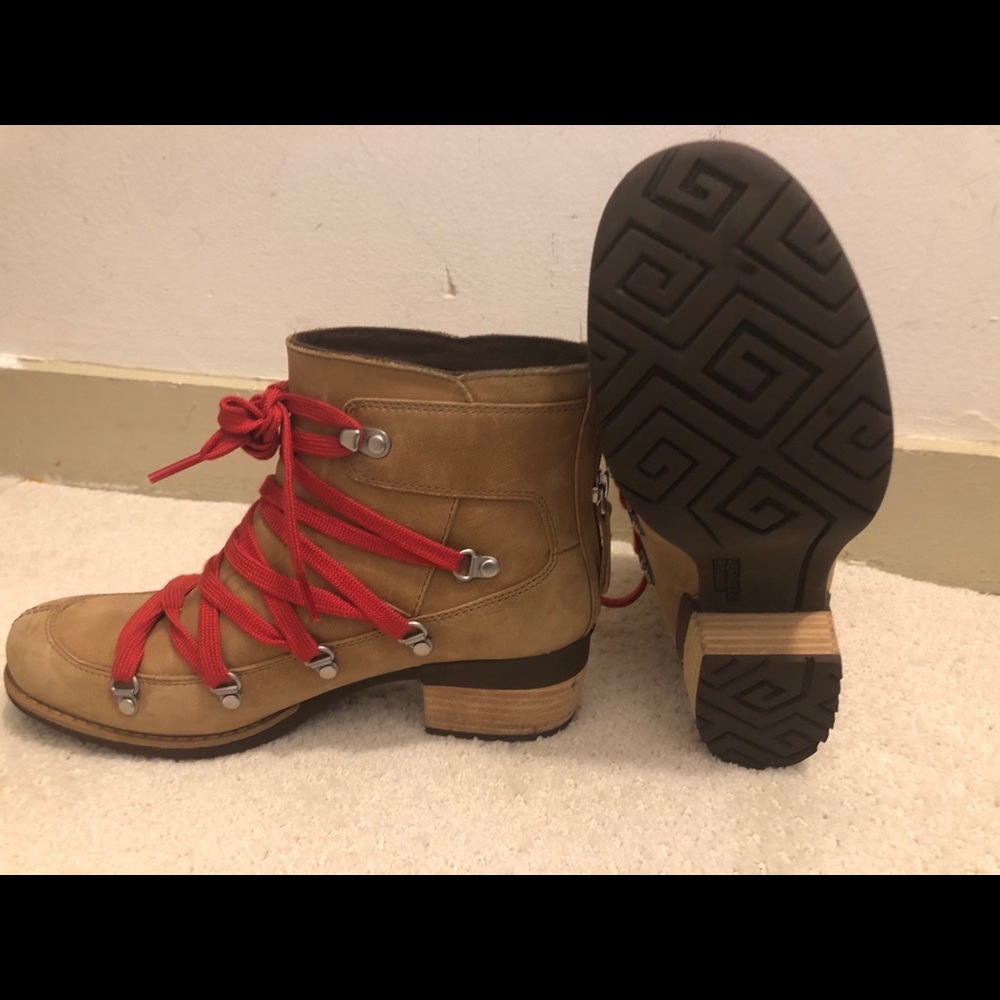 Merrell heeled booties